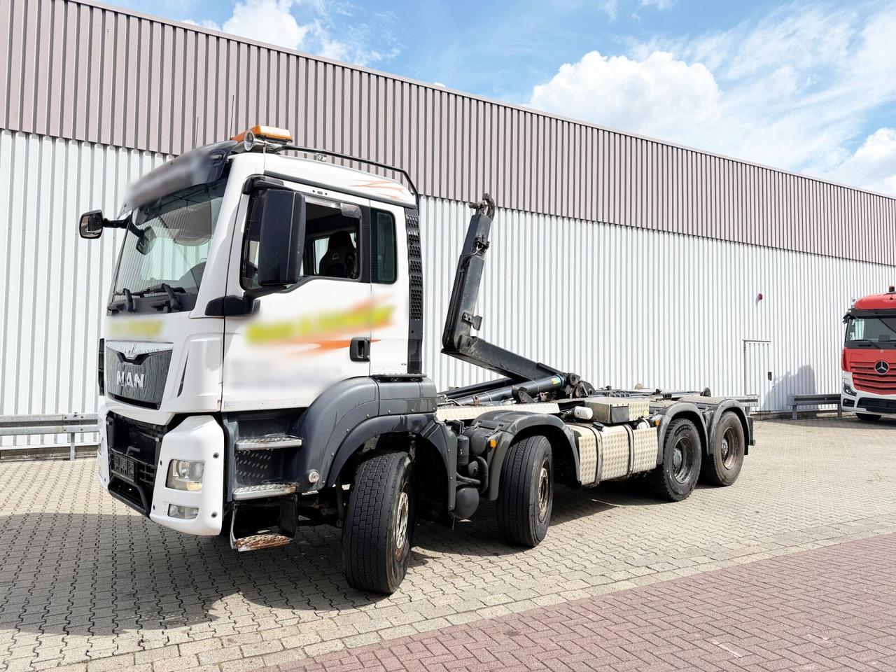 MAN TGS 35.480 8x4 BL TGS 35.480 8x4 BL, PriTarder, Navi - 후크 리프트 트럭 : 사진 1 MAN TGS 35.480 8x4 BL TGS 35.480 8x4 BL, PriTarder, Navi - 후크 리프트 트럭 : 사진 1