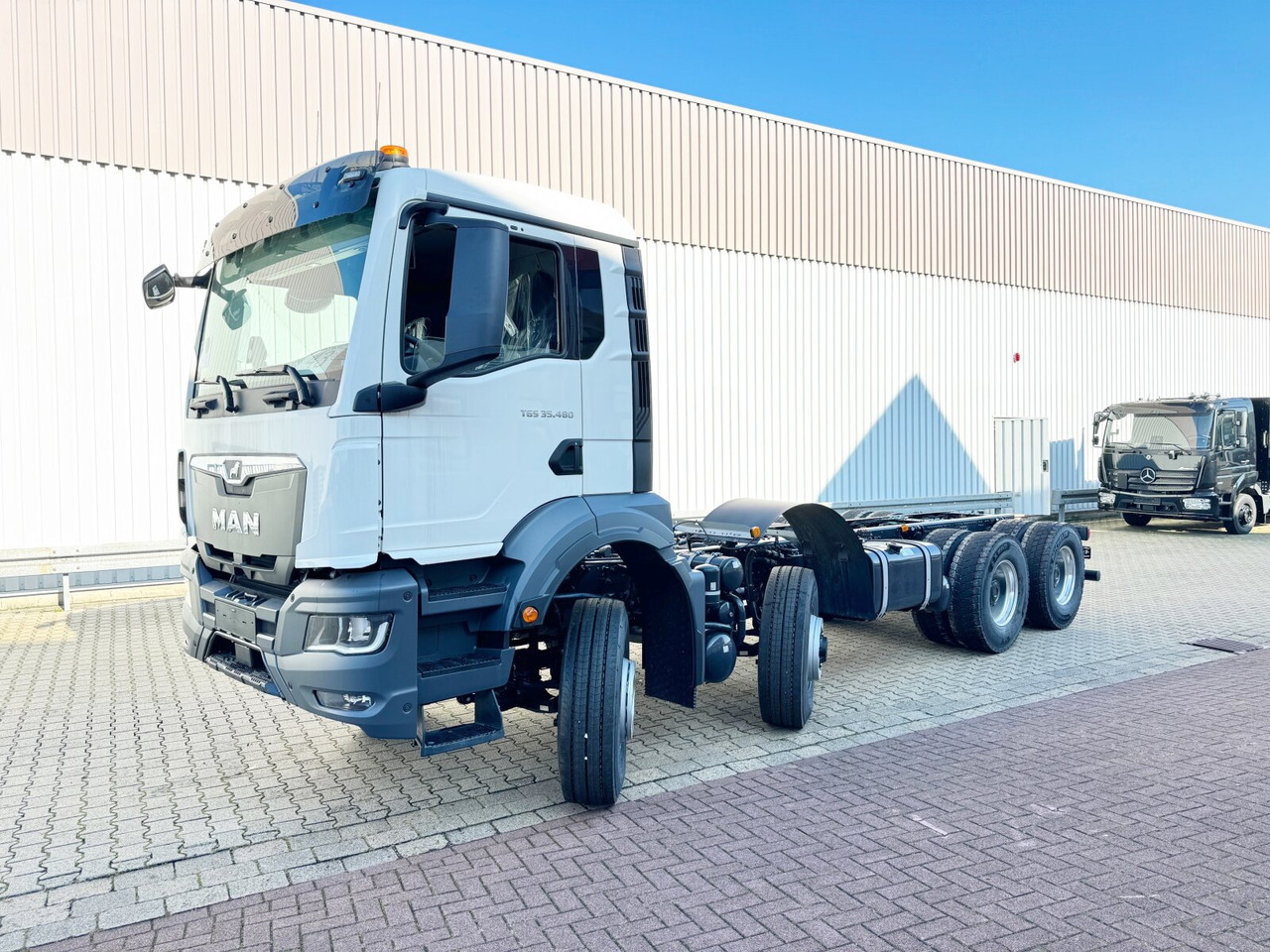 MAN TGS 35.480 8x6H BL CH TGS 35.480 8x6H BL CH, HydroDrive, Navi, Nebenantrieb - 캡 새시 트럭 : 사진 1 MAN TGS 35.480 8x6H BL CH TGS 35.480 8x6H BL CH, HydroDrive, Navi, Nebenantrieb - 캡 새시 트럭 : 사진 1
