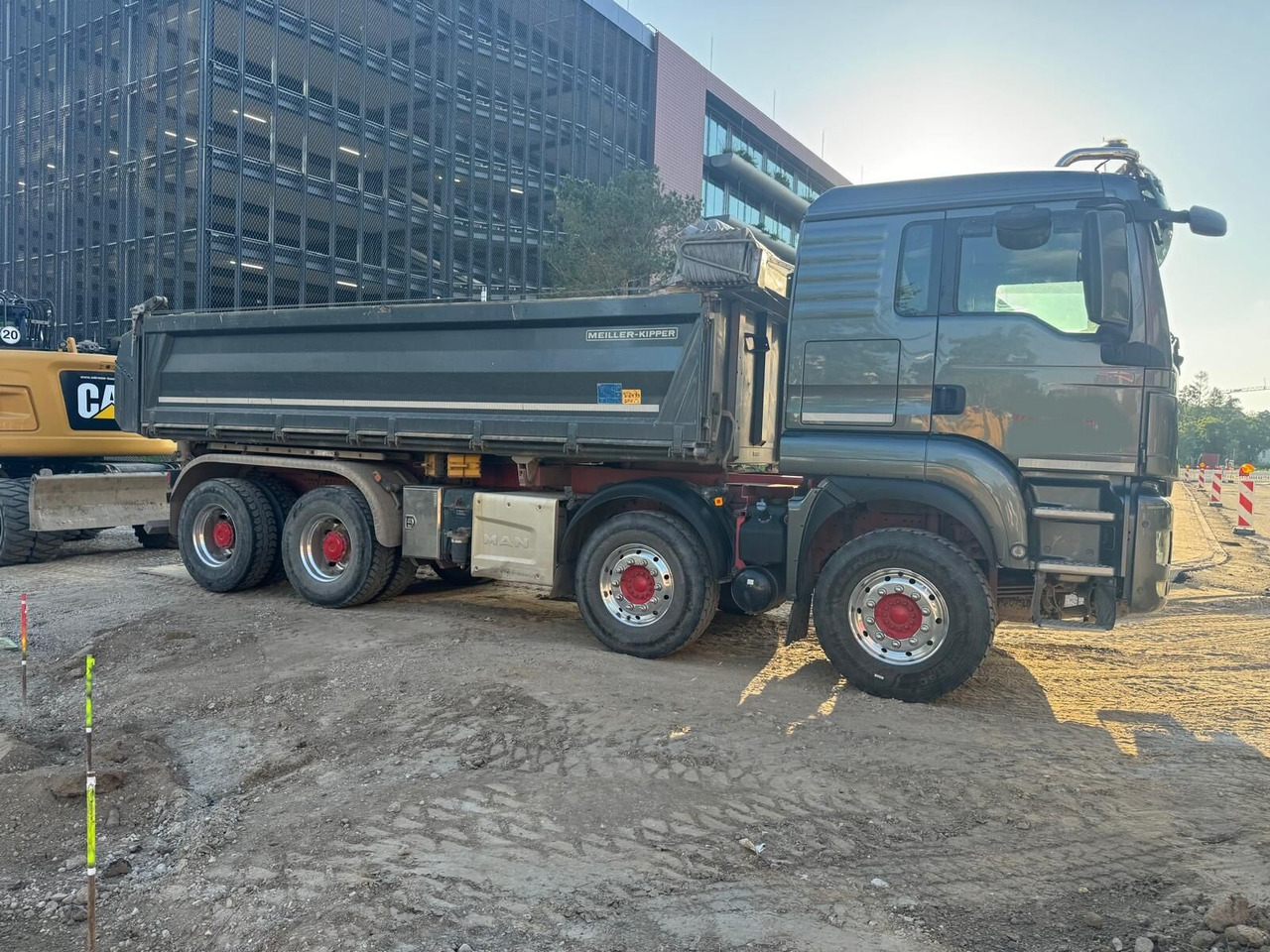 MAN TGS 35.510 8x4 BL TGS 35.510 8x4 BL, Bordmatik - 덤프 : 사진 4 MAN TGS 35.510 8x4 BL TGS 35.510 8x4 BL, Bordmatik - 덤프 : 사진 4