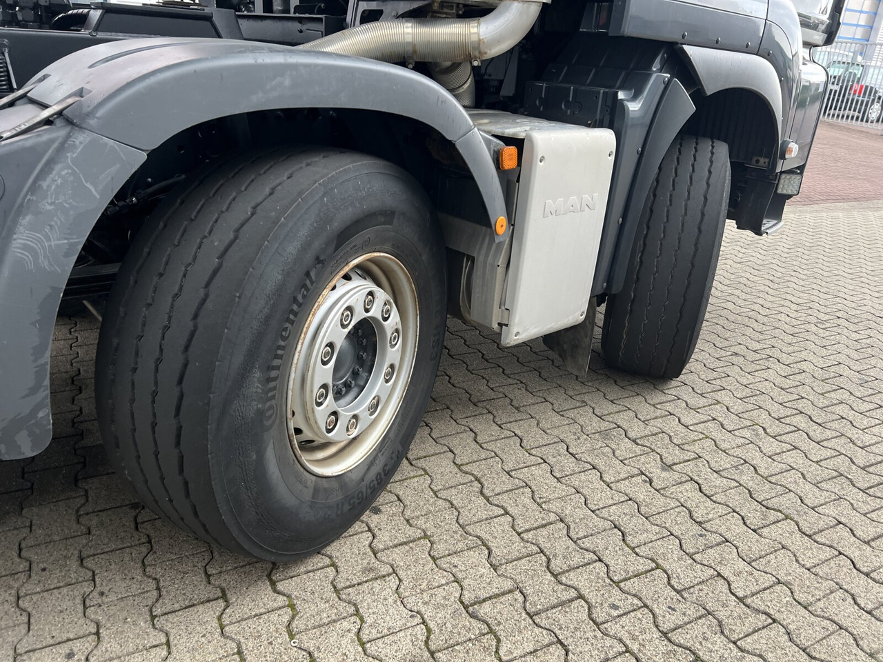MAN TGS 35.510 8x4 BL TGS 35.510 8x4 BL, Intarder, Stahlmulde ca. 13m³, hydr. Heckklappenöffnung - 덤프 : 사진 4 MAN TGS 35.510 8x4 BL TGS 35.510 8x4 BL, Intarder, Stahlmulde ca. 13m³, hydr. Heckklappenöffnung - 덤프 : 사진 4