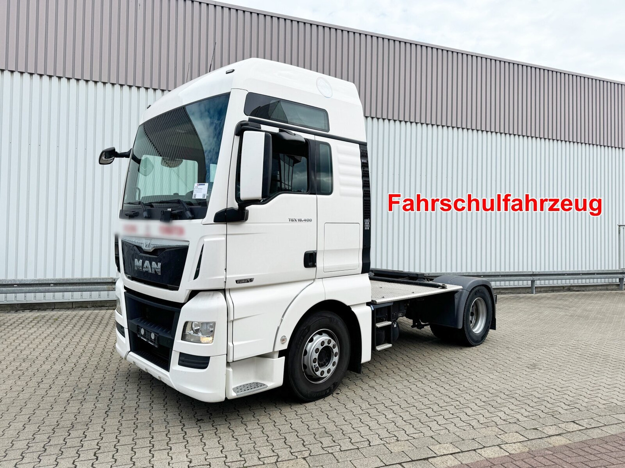 MAN TGX 18.400 4X2 BLS TGX 18.400 4X2 BLS, Fahrschule, 5 Sitzer - 트랙터 유닛 : 사진 1 MAN TGX 18.400 4X2 BLS TGX 18.400 4X2 BLS, Fahrschule, 5 Sitzer - 트랙터 유닛 : 사진 1