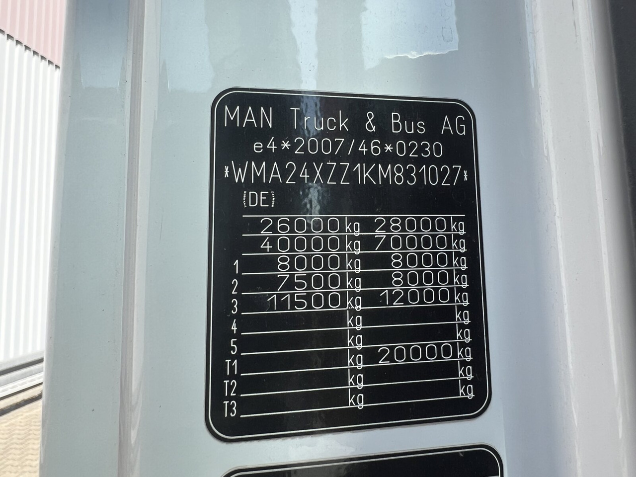 MAN TGX 26.500 6X2/4 BLS TGX 26.500 6X2/4 BLS, Intarder, Vorlauflenk-/lift, Standklima, XXL-Fahrerhaus - 트랙터 유닛 : 사진 5 MAN TGX 26.500 6X2/4 BLS TGX 26.500 6X2/4 BLS, Intarder, Vorlauflenk-/lift, Standklima, XXL-Fahrerhaus - 트랙터 유닛 : 사진 5