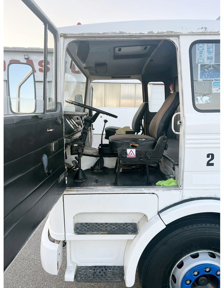 Mercedes-Benz 1923 4x2 1923 4x2 - 트랙터 유닛 : 사진 5 Mercedes-Benz 1923 4x2 1923 4x2 - 트랙터 유닛 : 사진 5