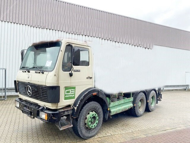 Mercedes-Benz 2635 6x4 2635 6x4, V8-Motor - 캡 새시 트럭 : 사진 1 Mercedes-Benz 2635 6x4 2635 6x4, V8-Motor - 캡 새시 트럭 : 사진 1