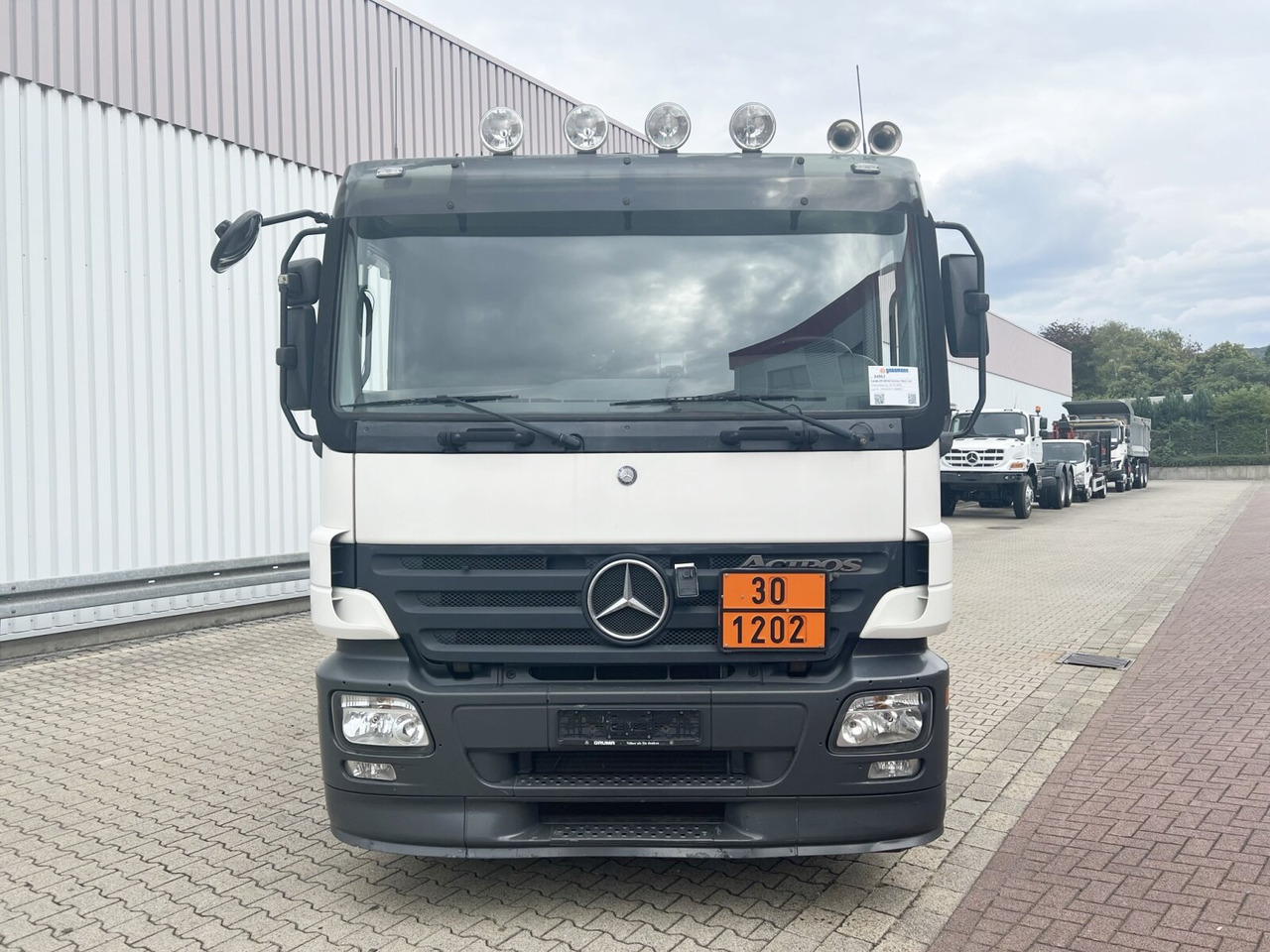 유조트럭 Mercedes-Benz Actros 1844 L 4x2 Actros 1844 L 4x2, Tank 14.250l : 사진 8