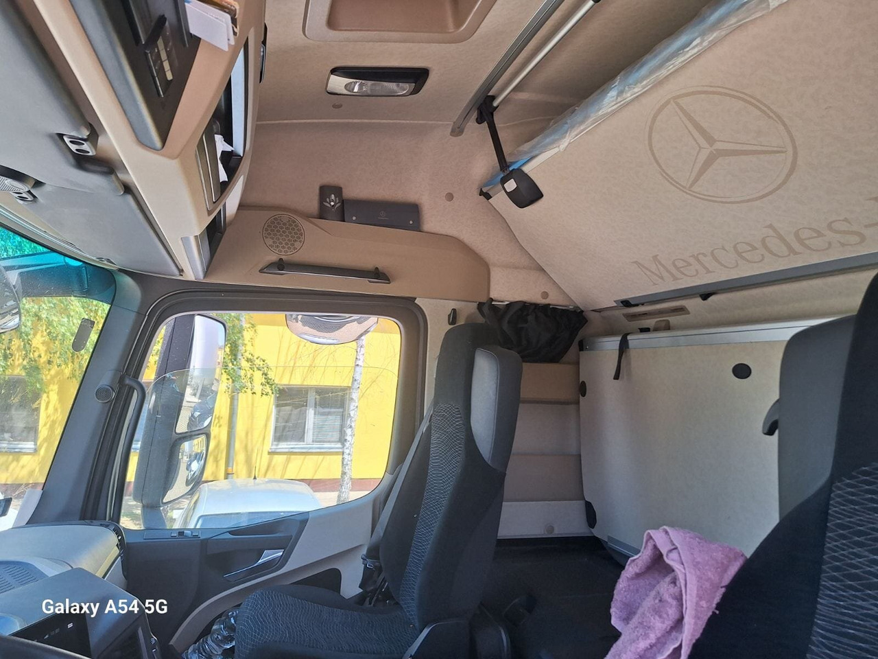 Mercedes-Benz Actros 1846 LS 4x2 Actros 1846 LS 4x2 MultimediaCockpit, StreamSpace, ADR - 트랙터 유닛 : 사진 5 Mercedes-Benz Actros 1846 LS 4x2 Actros 1846 LS 4x2 MultimediaCockpit, StreamSpace, ADR - 트랙터 유닛 : 사진 5