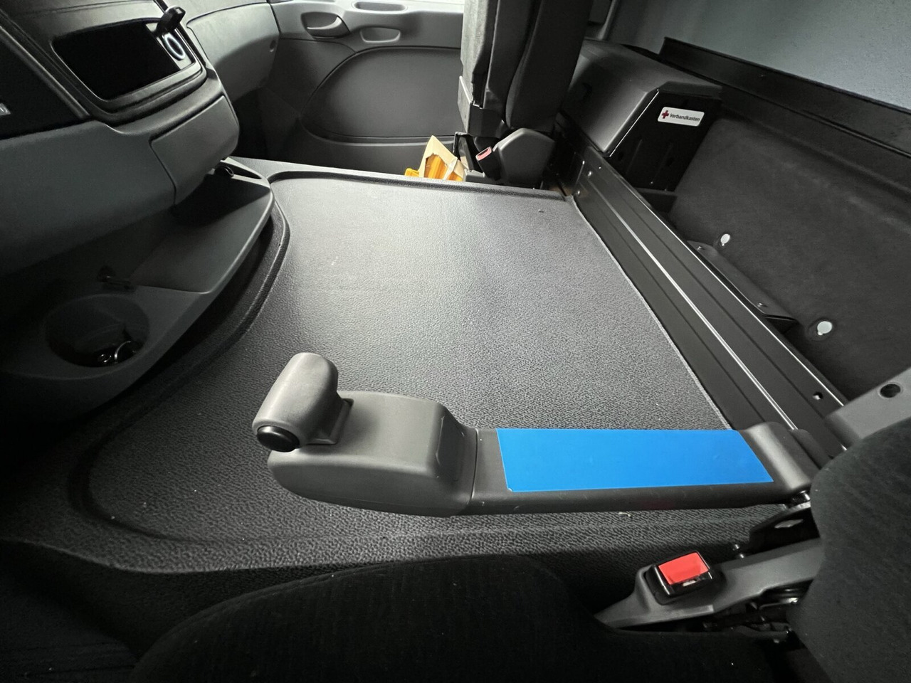 Mercedes-Benz Actros 2141 K 4x2 Actros 2141 K 4x2 - 트랙터 유닛 : 사진 3 Mercedes-Benz Actros 2141 K 4x2 Actros 2141 K 4x2 - 트랙터 유닛 : 사진 3