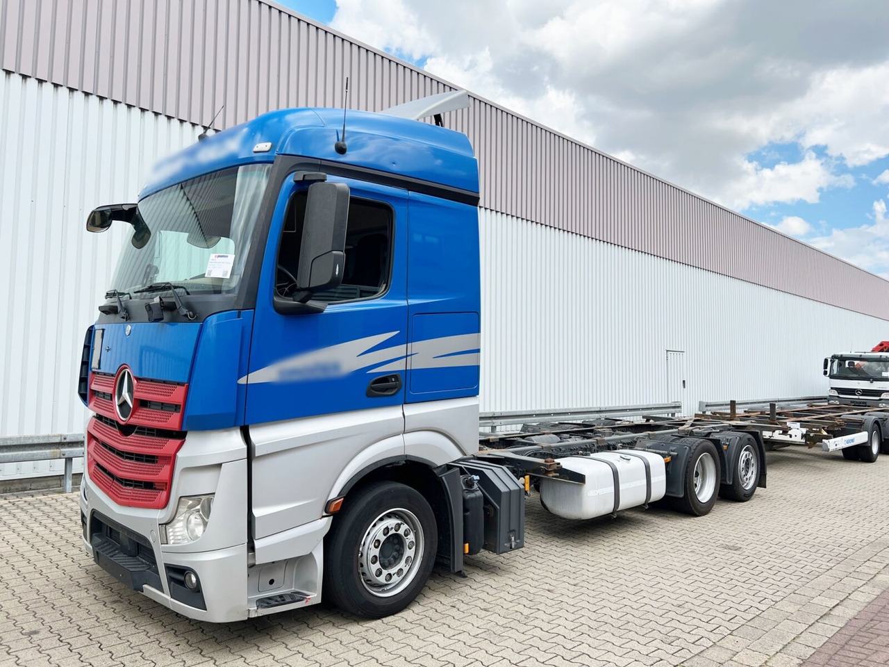 Mercedes-Benz Actros 2542/48 L/nR 6x2 Actros 2542/48 L/nR 6x2, Retarder, Standklima, StreamSpace, SoloStar - 컨테이너 운반 장치/ 스와프 보디 트럭 : 사진 1 Mercedes-Benz Actros 2542/48 L/nR 6x2 Actros 2542/48 L/nR 6x2, Retarder, Standklima, StreamSpace, SoloStar - 컨테이너 운반 장치/ 스와프 보디 트럭 : 사진 1