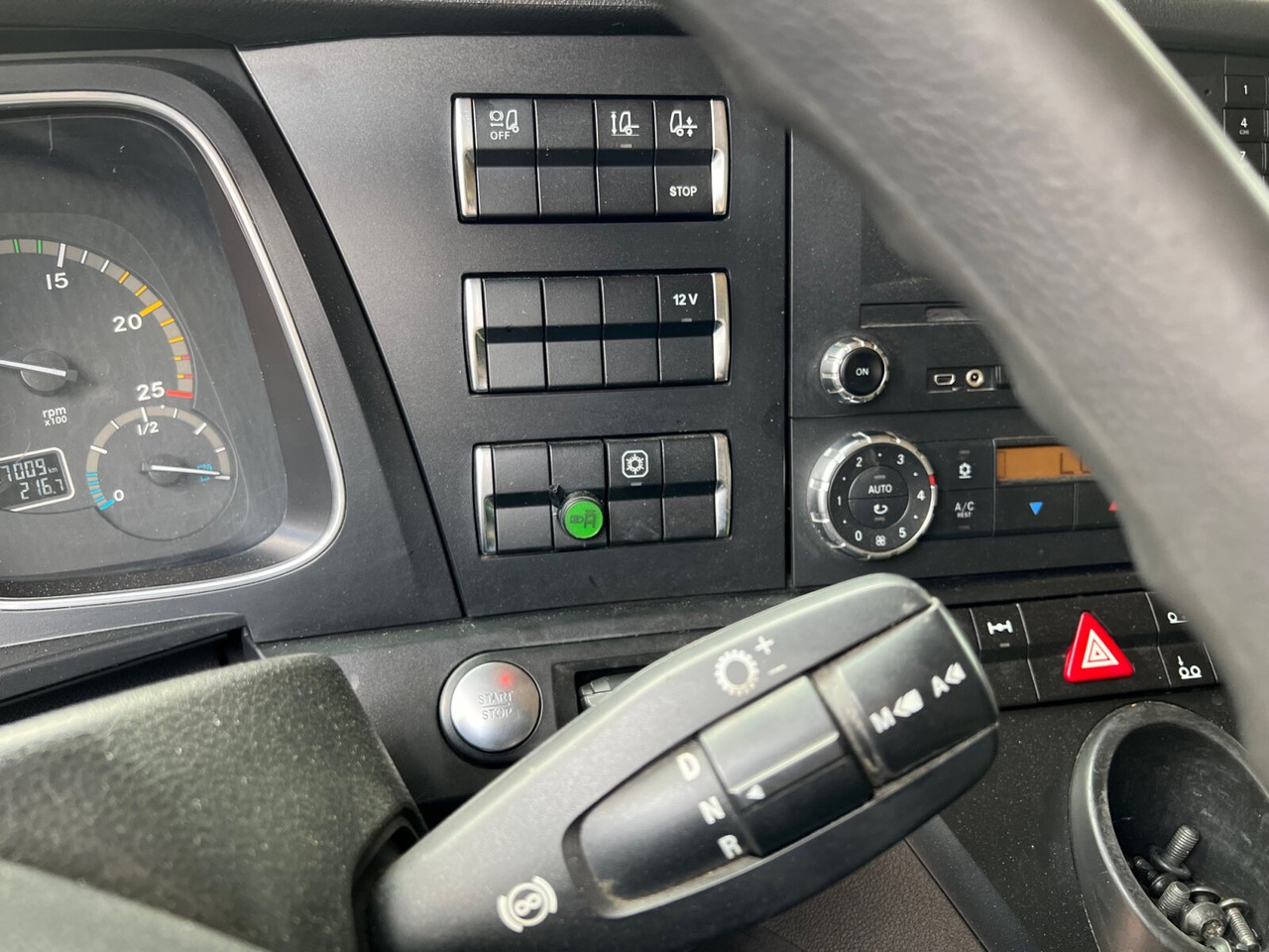 Mercedes-Benz Actros 2542/48 L/nR 6x2 Actros 2542/48 L/nR 6x2, Retarder, Standklima, StreamSpace, SoloStar - 컨테이너 운반 장치/ 스와프 보디 트럭 : 사진 5 Mercedes-Benz Actros 2542/48 L/nR 6x2 Actros 2542/48 L/nR 6x2, Retarder, Standklima, StreamSpace, SoloStar - 컨테이너 운반 장치/ 스와프 보디 트럭 : 사진 5