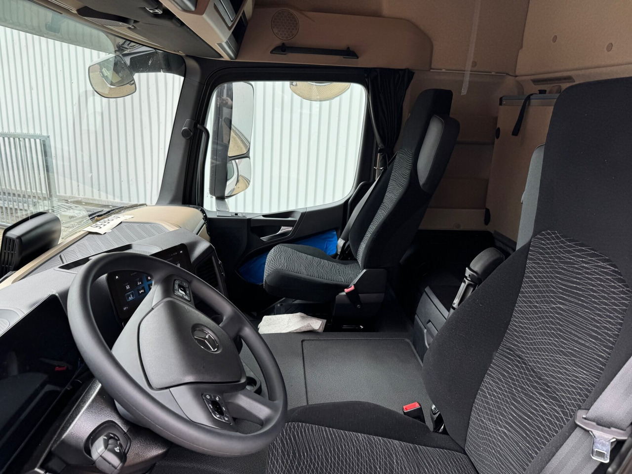 Mercedes-Benz Actros 2545 L 6x2 Actros 2545 L 6x2, Lenk-/Liftachse, StreamSpace, MultimediaCockpit - 후크 리프트 트럭 : 사진 2 Mercedes-Benz Actros 2545 L 6x2 Actros 2545 L 6x2, Lenk-/Liftachse, StreamSpace, MultimediaCockpit - 후크 리프트 트럭 : 사진 2