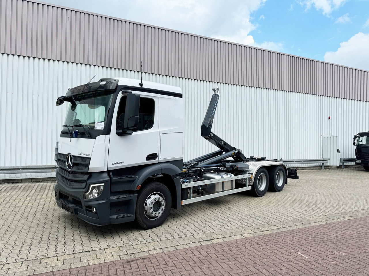 Mercedes-Benz Actros 2645 L 6x4 Actros 2645 L 6x4, MultimediaCockpit, Motorabtrieb, Funk - 후크 리프트 트럭 : 사진 1 Mercedes-Benz Actros 2645 L 6x4 Actros 2645 L 6x4, MultimediaCockpit, Motorabtrieb, Funk - 후크 리프트 트럭 : 사진 1
