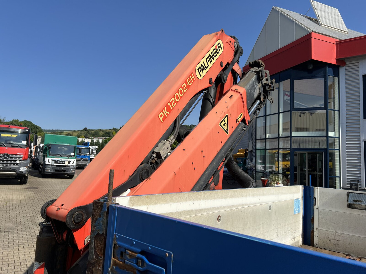 Mercedes-Benz Antos 1836 L 4x2 Antos 1836 L 4x2, Glastransporter, Heckkran Palfinger Pk 12002-EH, Funk - 크레인 트럭 : 사진 2 Mercedes-Benz Antos 1836 L 4x2 Antos 1836 L 4x2, Glastransporter, Heckkran Palfinger Pk 12002-EH, Funk - 크레인 트럭 : 사진 2