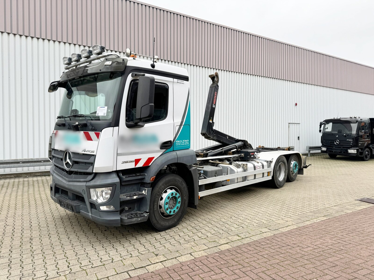 Mercedes-Benz Antos 2536/43 L 6x2 Antos 2536/43 L 6x2, Liftachse, Hiab XR 21S61 bis 7 m Container - 후크 리프트 트럭 : 사진 1 Mercedes-Benz Antos 2536/43 L 6x2 Antos 2536/43 L 6x2, Liftachse, Hiab XR 21S61 bis 7 m Container - 후크 리프트 트럭 : 사진 1