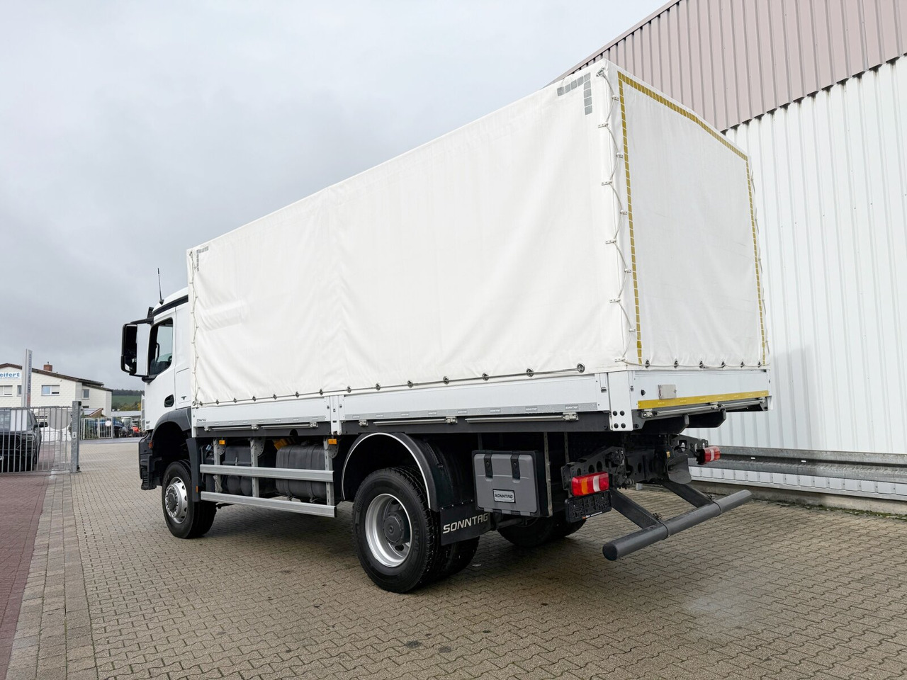 드롭사이드/ 플랫베드 트럭 Mercedes-Benz Arocs 1827/30 A 4x4 Arocs 1827/30 A 4x4, Ex-! : 사진 12