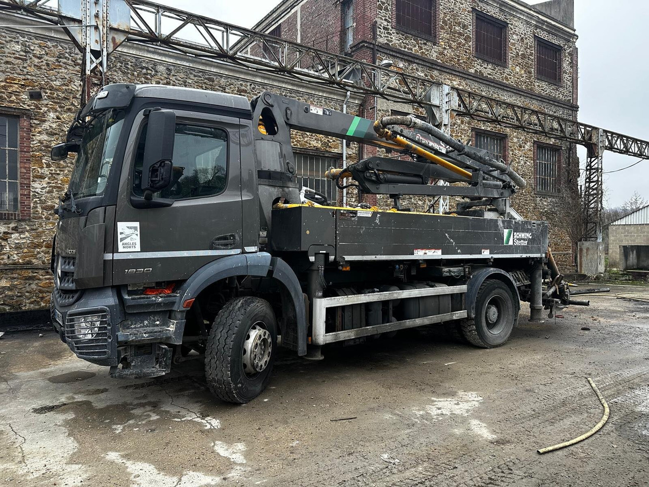 Mercedes-Benz Arocs 1830 K 4x2 Arocs 1830 K 4x2, Betonpumpe Schwing S 20, Funk - 콘크리트 펌프 트럭 : 사진 1 Mercedes-Benz Arocs 1830 K 4x2 Arocs 1830 K 4x2, Betonpumpe Schwing S 20, Funk - 콘크리트 펌프 트럭 : 사진 1