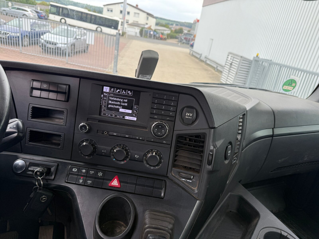 Mercedes-Benz Arocs 1842 AK 4x4 Arocs 1842 AK 4x4 - 덤프트럭 : 사진 5 Mercedes-Benz Arocs 1842 AK 4x4 Arocs 1842 AK 4x4 - 덤프트럭 : 사진 5