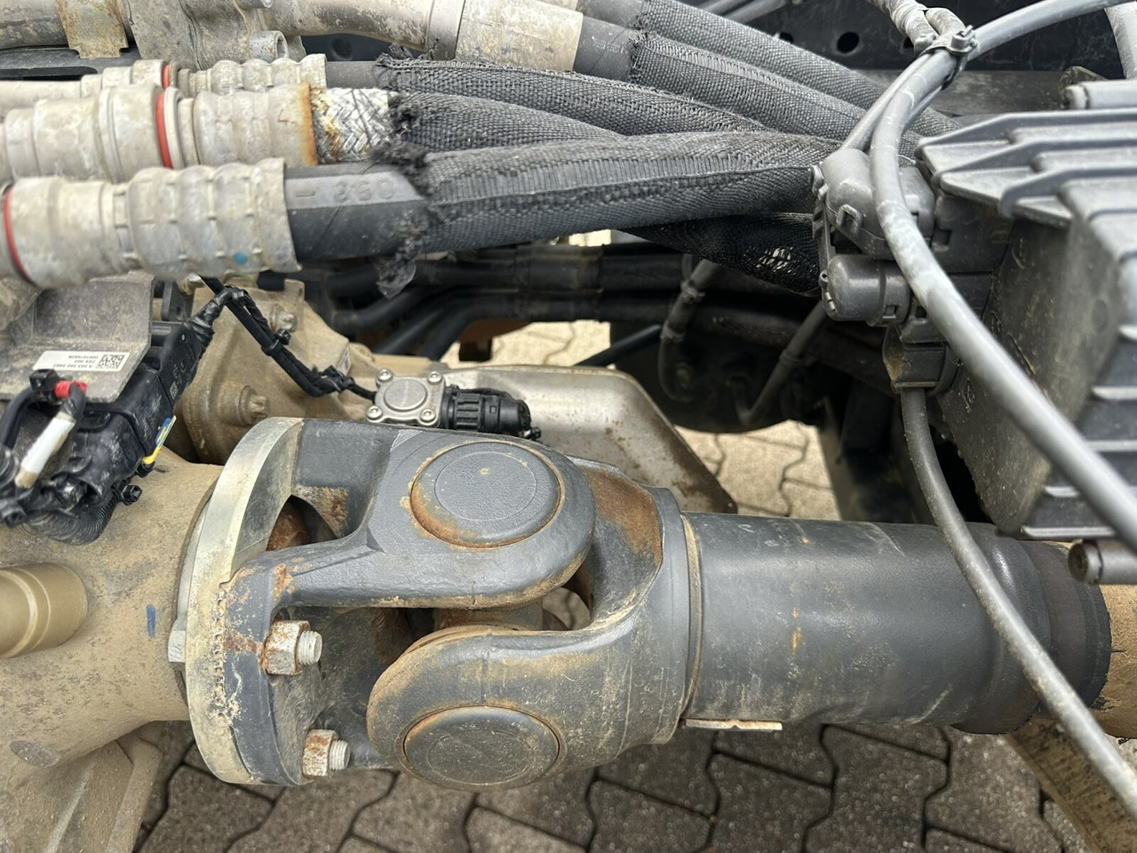 Mercedes-Benz Arocs 1851 LS 4x4 HAD Arocs 1851 LS 4x4 HAD, Hydraulik, Navi, MultimediaCockpit - 트랙터 유닛 : 사진 3 Mercedes-Benz Arocs 1851 LS 4x4 HAD Arocs 1851 LS 4x4 HAD, Hydraulik, Navi, MultimediaCockpit - 트랙터 유닛 : 사진 3