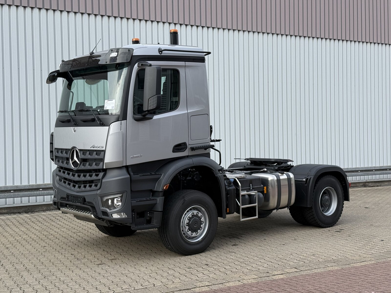 Mercedes-Benz Arocs 1853 AS 4x4 Arocs 1853 AS 4x4, Retarder, MultimediaCockpit, Navi - 트랙터 유닛 : 사진 1 Mercedes-Benz Arocs 1853 AS 4x4 Arocs 1853 AS 4x4, Retarder, MultimediaCockpit, Navi - 트랙터 유닛 : 사진 1