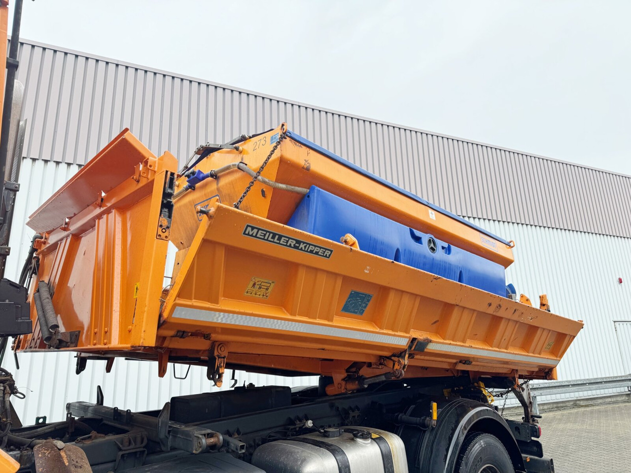 Mercedes-Benz Arocs 2036 AK 4x4 Arocs 2036 AK 4x4, Grounder, Motorabtrieb, Bordmatik, Winterdienstausstattung - 덤프트럭 : 사진 2 Mercedes-Benz Arocs 2036 AK 4x4 Arocs 2036 AK 4x4, Grounder, Motorabtrieb, Bordmatik, Winterdienstausstattung - 덤프트럭 : 사진 2