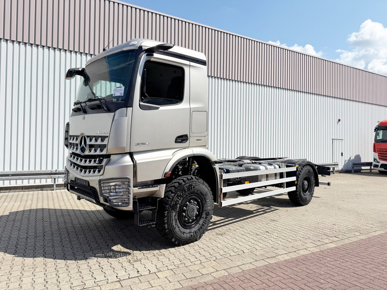 Mercedes-Benz Arocs 2053 A 4x4 Arocs 2053 A 4x4, Grounder, MirrorCam, Multimedia Cockpit, Navi - 캡 새시 트럭 : 사진 1 Mercedes-Benz Arocs 2053 A 4x4 Arocs 2053 A 4x4, Grounder, MirrorCam, Multimedia Cockpit, Navi - 캡 새시 트럭 : 사진 1