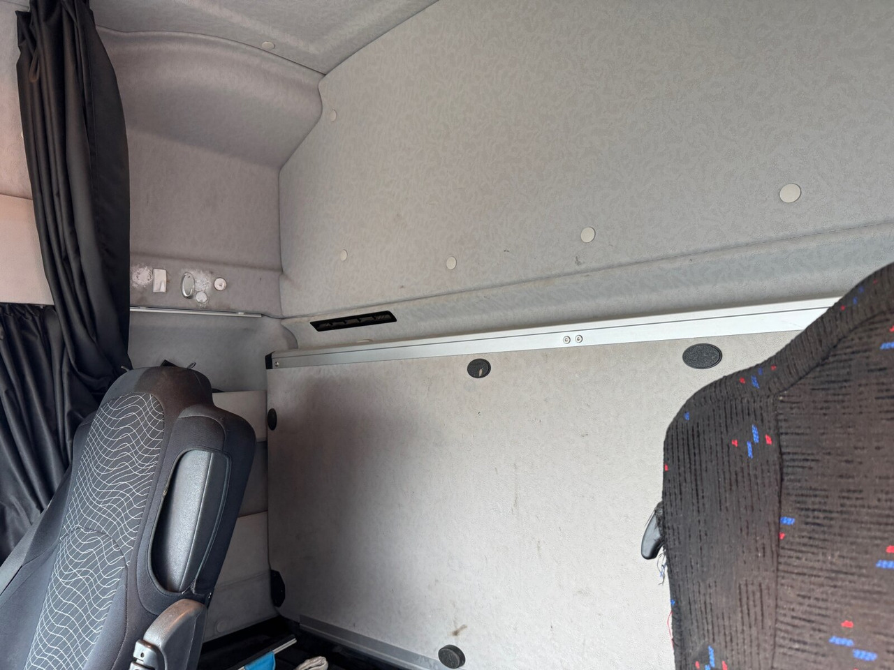 Mercedes-Benz Arocs 2651 L 6x4 Arocs 2651 L 6x4, Retarder, StreamSpace - 캡 새시 트럭 : 사진 3 Mercedes-Benz Arocs 2651 L 6x4 Arocs 2651 L 6x4, Retarder, StreamSpace - 캡 새시 트럭 : 사진 3