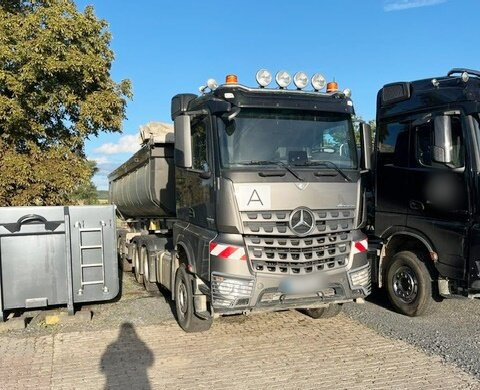 Mercedes-Benz Arocs 2658 LS 6x4 Arocs 2658 LS 6x4, Retarder, Navi, Standklima, Kipphydraulik - 트랙터 유닛 : 사진 1 Mercedes-Benz Arocs 2658 LS 6x4 Arocs 2658 LS 6x4, Retarder, Navi, Standklima, Kipphydraulik - 트랙터 유닛 : 사진 1