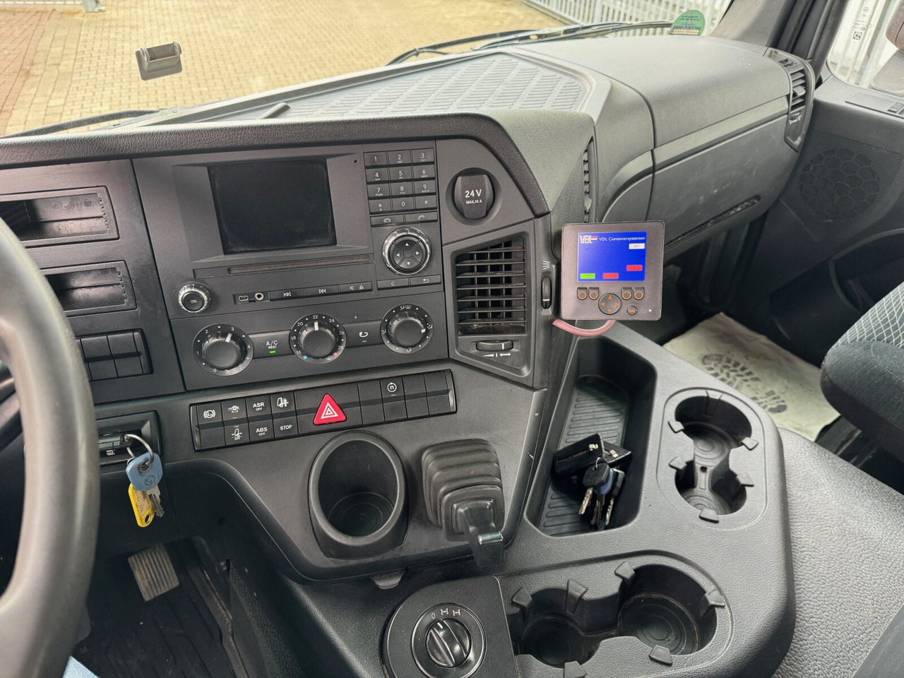 Mercedes-Benz Arocs 3243 LK 8x4/4 Arocs 3243 LK 8x4/4, Motorabtrieb - 후크 리프트 트럭 : 사진 5 Mercedes-Benz Arocs 3243 LK 8x4/4 Arocs 3243 LK 8x4/4, Motorabtrieb - 후크 리프트 트럭 : 사진 5