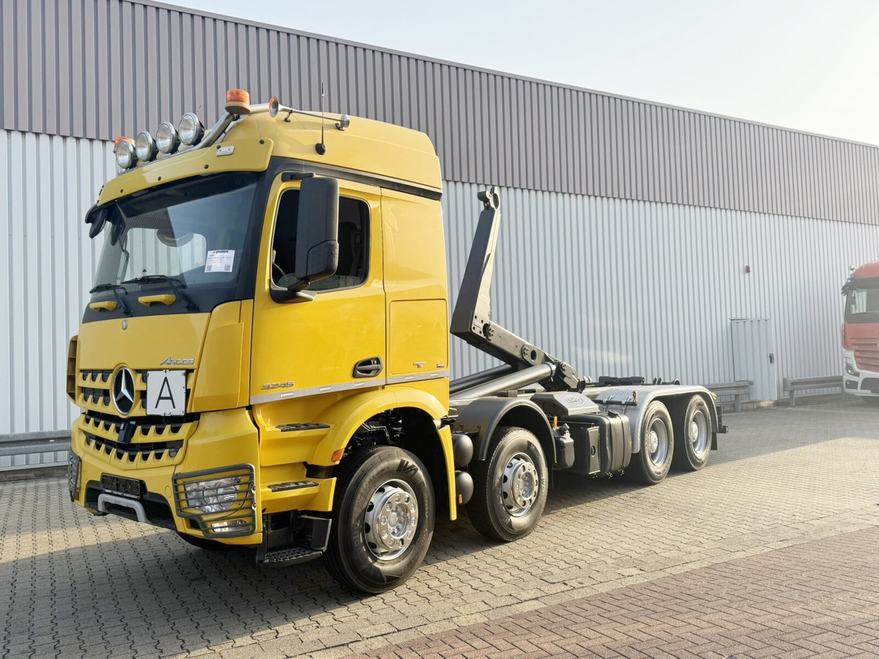Mercedes-Benz Arocs 3245 LK 8x4/4 Arocs 3245 LK 8x4/4, Navi, Motorabtrieb, Meiller RK 30.67, Funk - 후크 리프트 트럭 : 사진 1 Mercedes-Benz Arocs 3245 LK 8x4/4 Arocs 3245 LK 8x4/4, Navi, Motorabtrieb, Meiller RK 30.67, Funk - 후크 리프트 트럭 : 사진 1