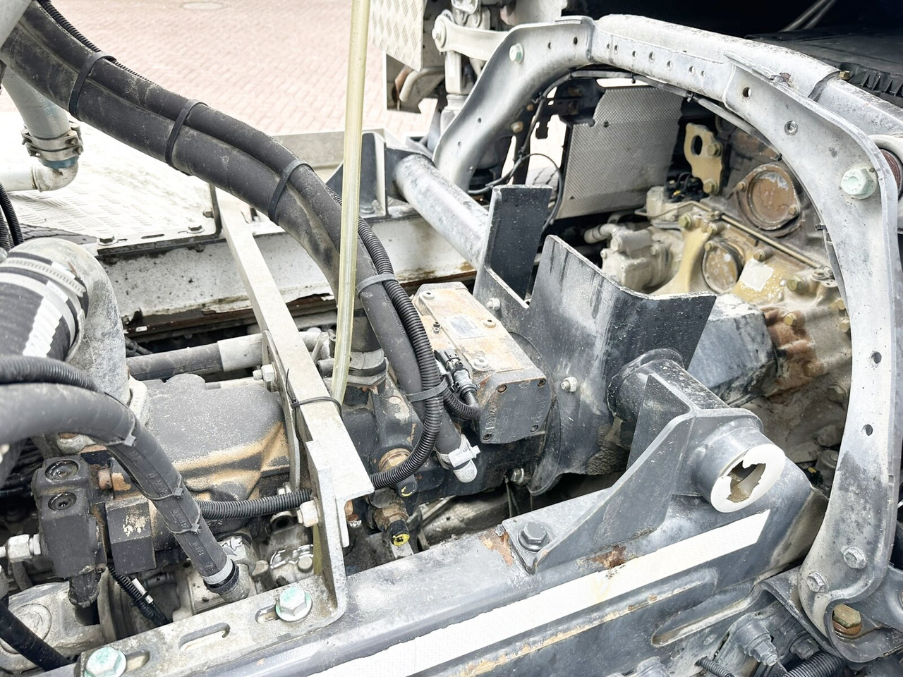 Mercedes-Benz Arocs 3251 8x4/4 Arocs 3251 8x4/4, Betonmischer Liebherr ca. 9m³ - 콘크리트 믹서 트럭 : 사진 5 Mercedes-Benz Arocs 3251 8x4/4 Arocs 3251 8x4/4, Betonmischer Liebherr ca. 9m³ - 콘크리트 믹서 트럭 : 사진 5