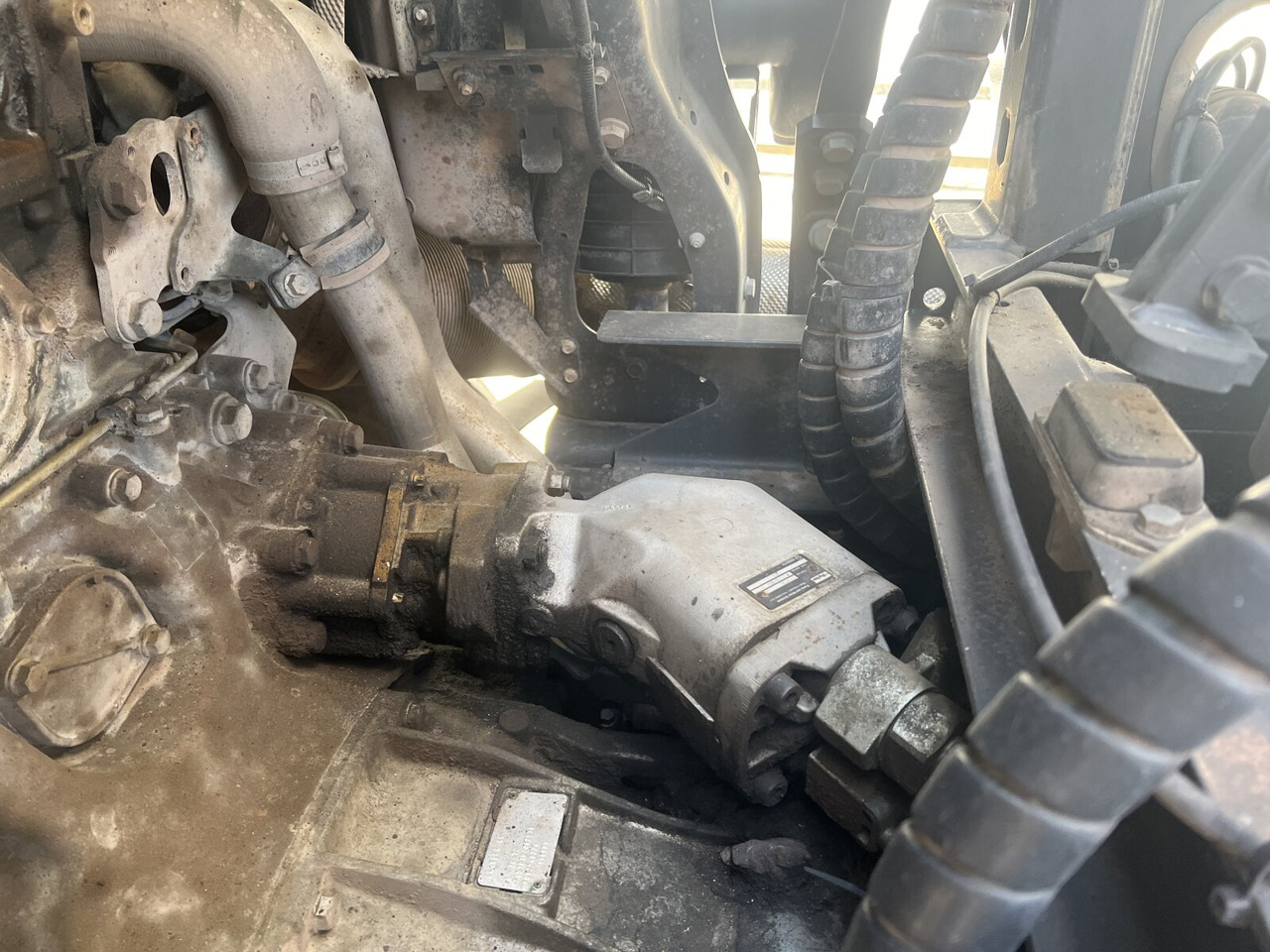 Mercedes-Benz Arocs 3251 LK 8x4/4 Arocs 3251 LK 8x4/4, Retarder, Stahlmulde ca. 15m³, hydr. Heckklappe - 덤프 : 사진 2 Mercedes-Benz Arocs 3251 LK 8x4/4 Arocs 3251 LK 8x4/4, Retarder, Stahlmulde ca. 15m³, hydr. Heckklappe - 덤프 : 사진 2