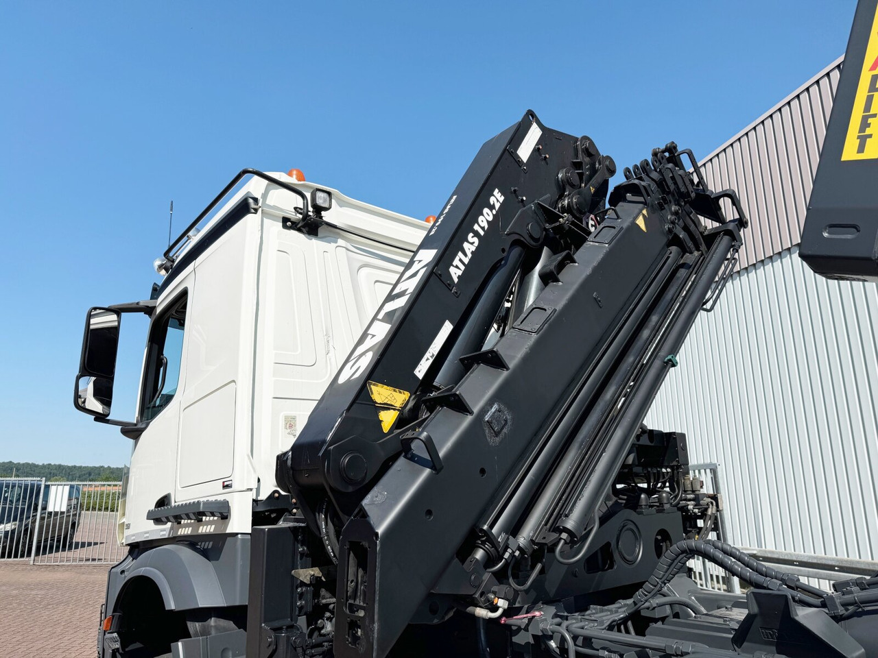 Mercedes-Benz Arocs 3351 AK 6x6 Arocs 3351 AK 6x6, Retarder, Navi, Grounder, Kran Atlas AK 190.2E, Funk - 후크 리프트 트럭, 크레인 트럭 : 사진 4 Mercedes-Benz Arocs 3351 AK 6x6 Arocs 3351 AK 6x6, Retarder, Navi, Grounder, Kran Atlas AK 190.2E, Funk - 후크 리프트 트럭, 크레인 트럭 : 사진 4