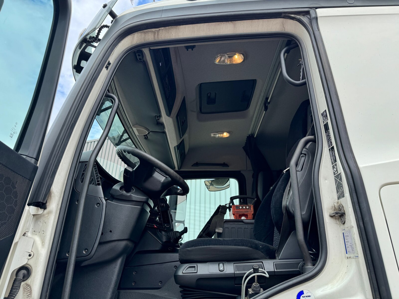 Mercedes-Benz Arocs 3351 AK 6x6 Arocs 3351 AK 6x6, Retarder, Navi, Grounder, Kran Atlas AK 190.2E, Funk - 후크 리프트 트럭, 크레인 트럭 : 사진 5 Mercedes-Benz Arocs 3351 AK 6x6 Arocs 3351 AK 6x6, Retarder, Navi, Grounder, Kran Atlas AK 190.2E, Funk - 후크 리프트 트럭, 크레인 트럭 : 사진 5
