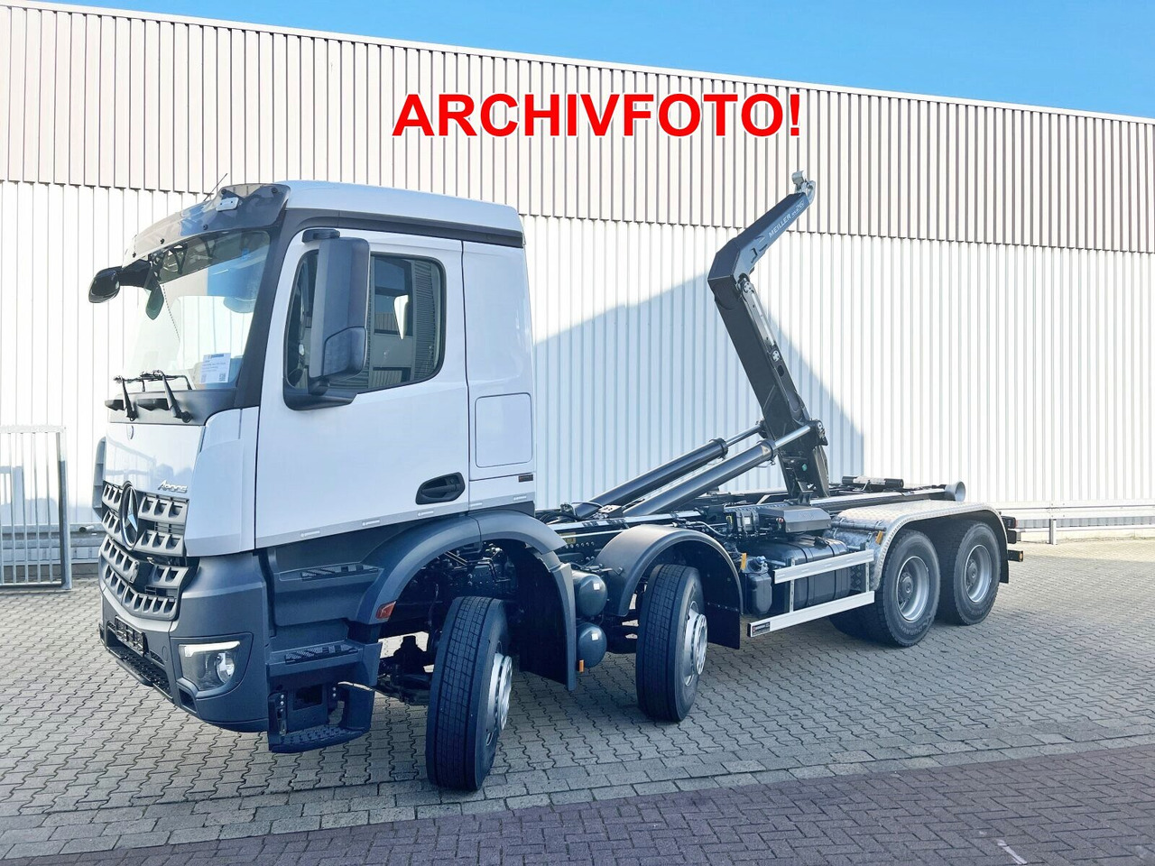 Mercedes-Benz Arocs 4163/8x4 Arocs 4163/8x4, Hiab 26.59, Funk, Multimedia Cockpit, - 후크 리프트 트럭 : 사진 1 Mercedes-Benz Arocs 4163/8x4 Arocs 4163/8x4, Hiab 26.59, Funk, Multimedia Cockpit, - 후크 리프트 트럭 : 사진 1