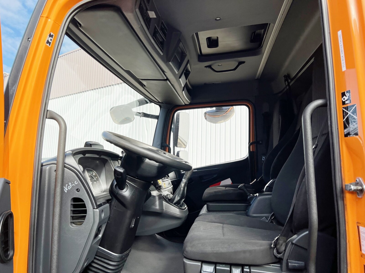 Mercedes-Benz Atego 1023 L 4x2 Atego 1023 L 4x2 mit Kran Fassi F85B.0.21 - 크레인 트럭, 드롭사이드/ 플랫베드 트럭 : 사진 4 Mercedes-Benz Atego 1023 L 4x2 Atego 1023 L 4x2 mit Kran Fassi F85B.0.21 - 크레인 트럭, 드롭사이드/ 플랫베드 트럭 : 사진 4