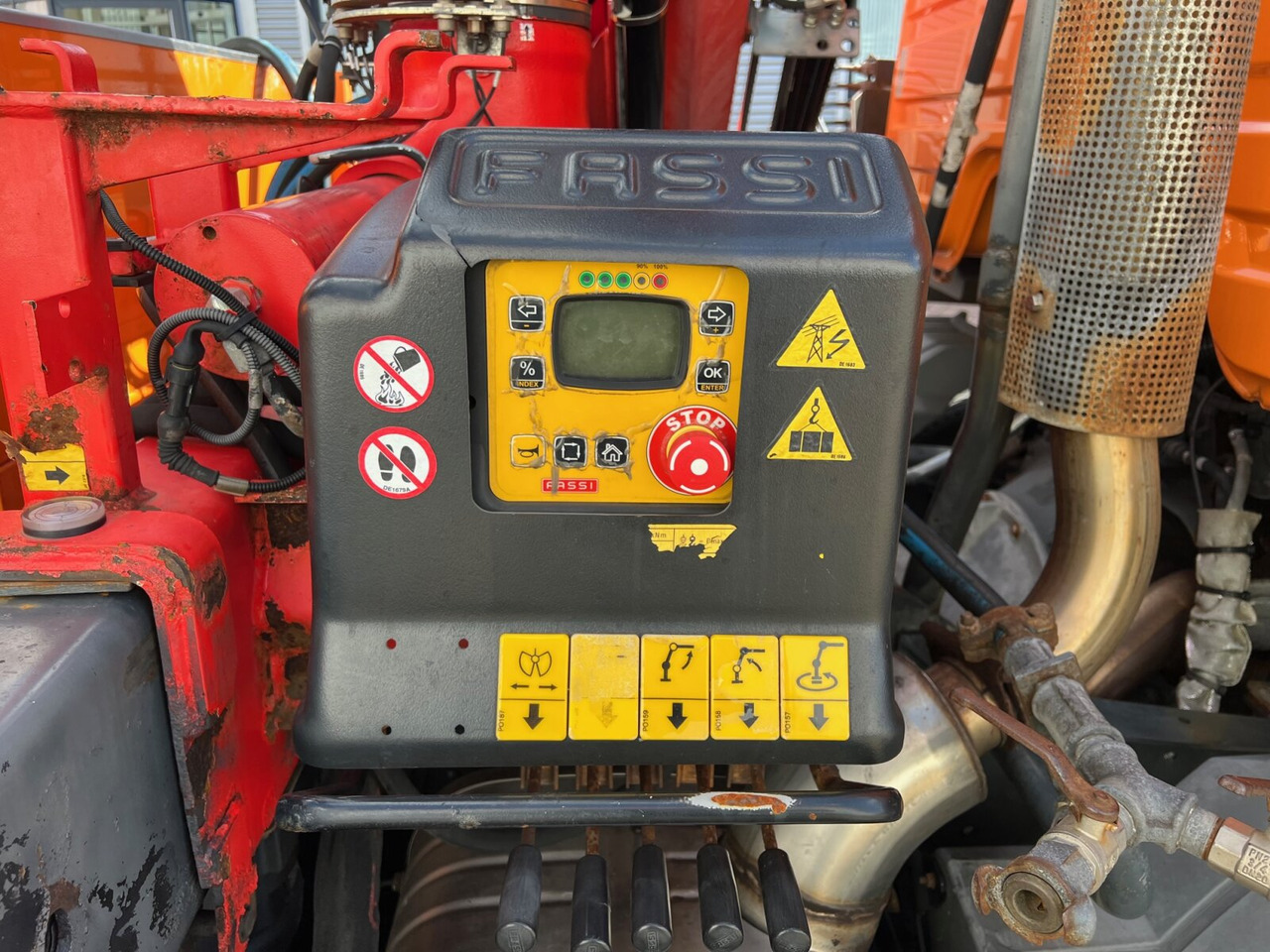 Mercedes-Benz Atego 1024 L 4x2 Atego 1024 L 4x2 mit Kran Fassi F80A.0.21 - 크레인 트럭, 드롭사이드/ 플랫베드 트럭 : 사진 3 Mercedes-Benz Atego 1024 L 4x2 Atego 1024 L 4x2 mit Kran Fassi F80A.0.21 - 크레인 트럭, 드롭사이드/ 플랫베드 트럭 : 사진 3