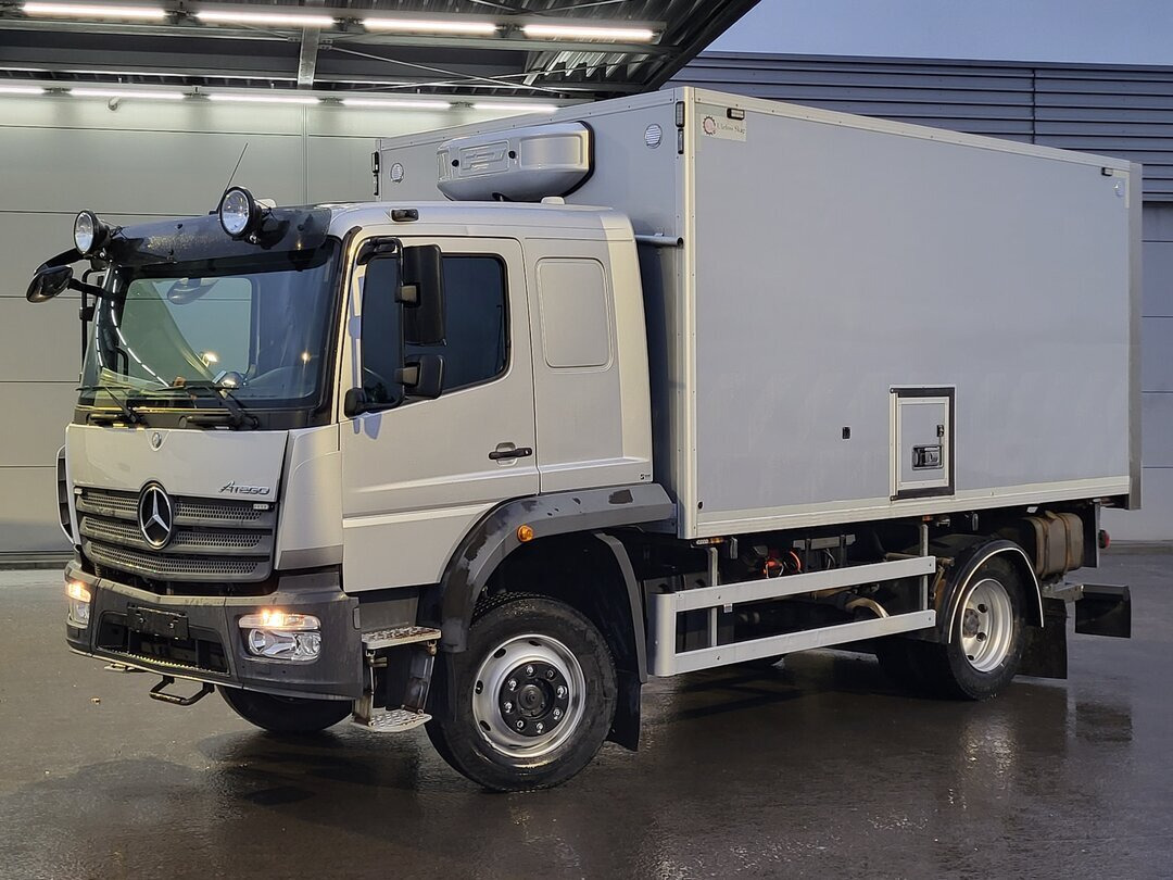 Mercedes-Benz Atego 1330 4x4 Atego 1330 4x4, Iso-Koffer mit Heizung und LBW - 박스 트럭 : 사진 1 Mercedes-Benz Atego 1330 4x4 Atego 1330 4x4, Iso-Koffer mit Heizung und LBW - 박스 트럭 : 사진 1