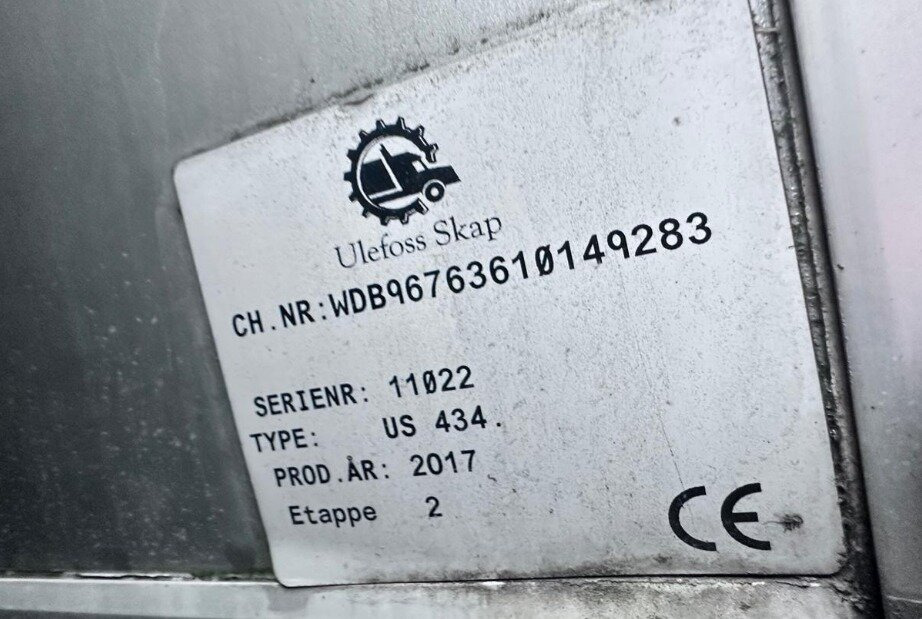 Mercedes-Benz Atego 1330 4x4 Atego 1330 4x4, Iso-Koffer mit Heizung und LBW - 박스 트럭 : 사진 3 Mercedes-Benz Atego 1330 4x4 Atego 1330 4x4, Iso-Koffer mit Heizung und LBW - 박스 트럭 : 사진 3