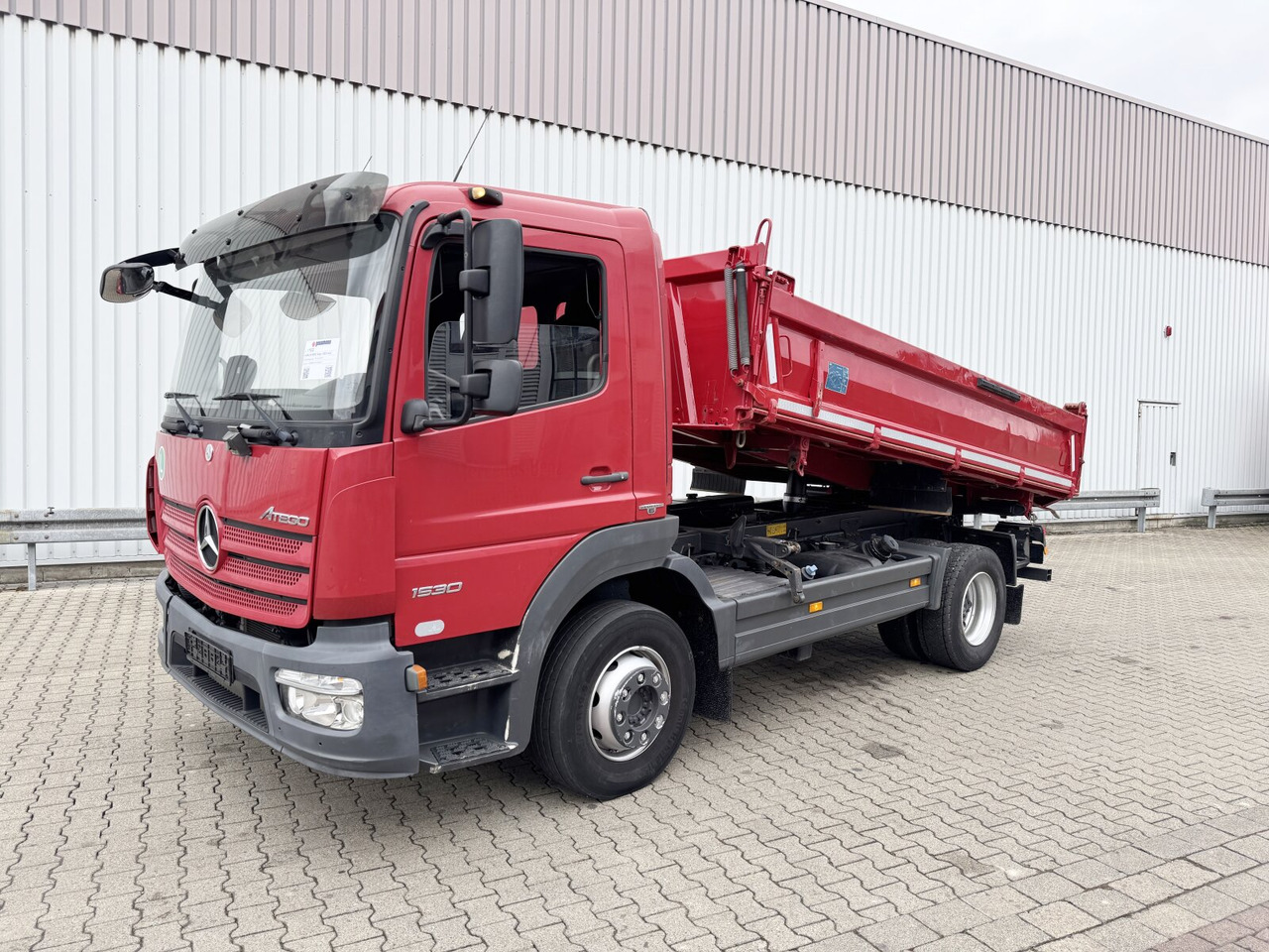 Mercedes-Benz Atego 1530 K 4x2 Atego 1530 K 4x2, 2x AHK - 덤프트럭 : 사진 1 Mercedes-Benz Atego 1530 K 4x2 Atego 1530 K 4x2, 2x AHK - 덤프트럭 : 사진 1