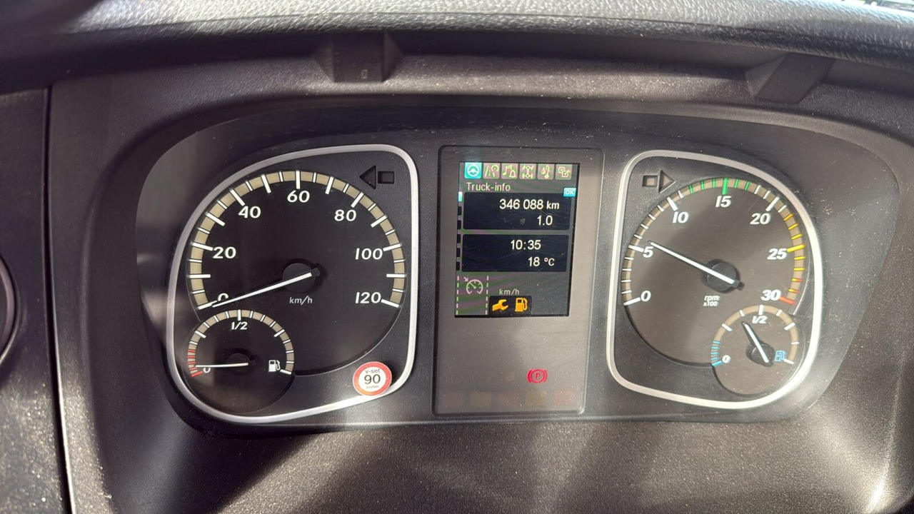 Mercedes-Benz Atego 1627 L 4x2 Atego 1627 L 4x2, 6-Zylinder, Motorabtrieb - 캡 새시 트럭 : 사진 3 Mercedes-Benz Atego 1627 L 4x2 Atego 1627 L 4x2, 6-Zylinder, Motorabtrieb - 캡 새시 트럭 : 사진 3