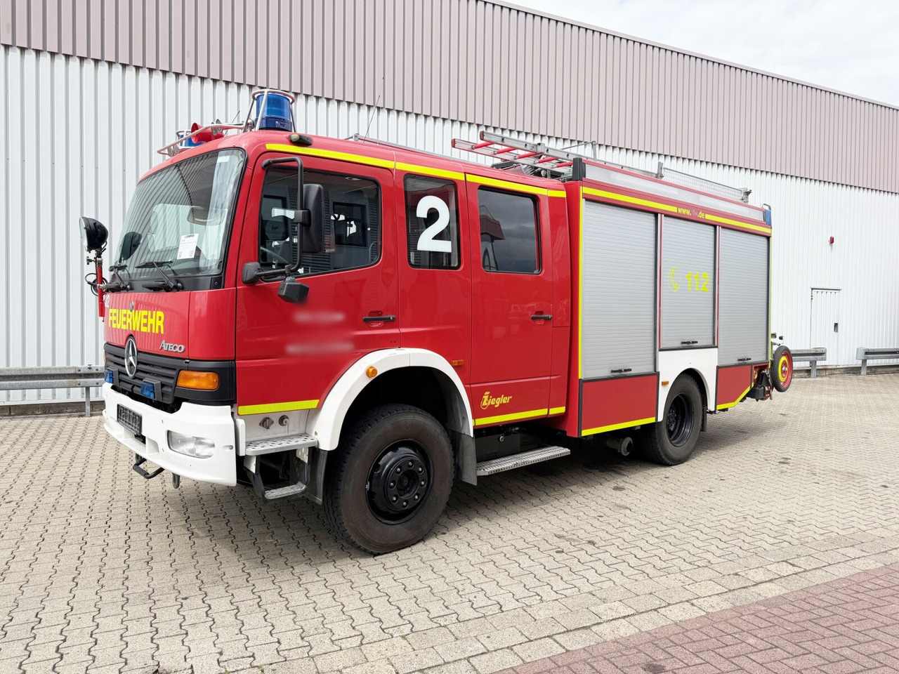 Mercedes-Benz Atego 1628 4x4, LF 16/20 Atego 1628 4x4, LF 16/20 - 구급차 : 사진 1 Mercedes-Benz Atego 1628 4x4, LF 16/20 Atego 1628 4x4, LF 16/20 - 구급차 : 사진 1