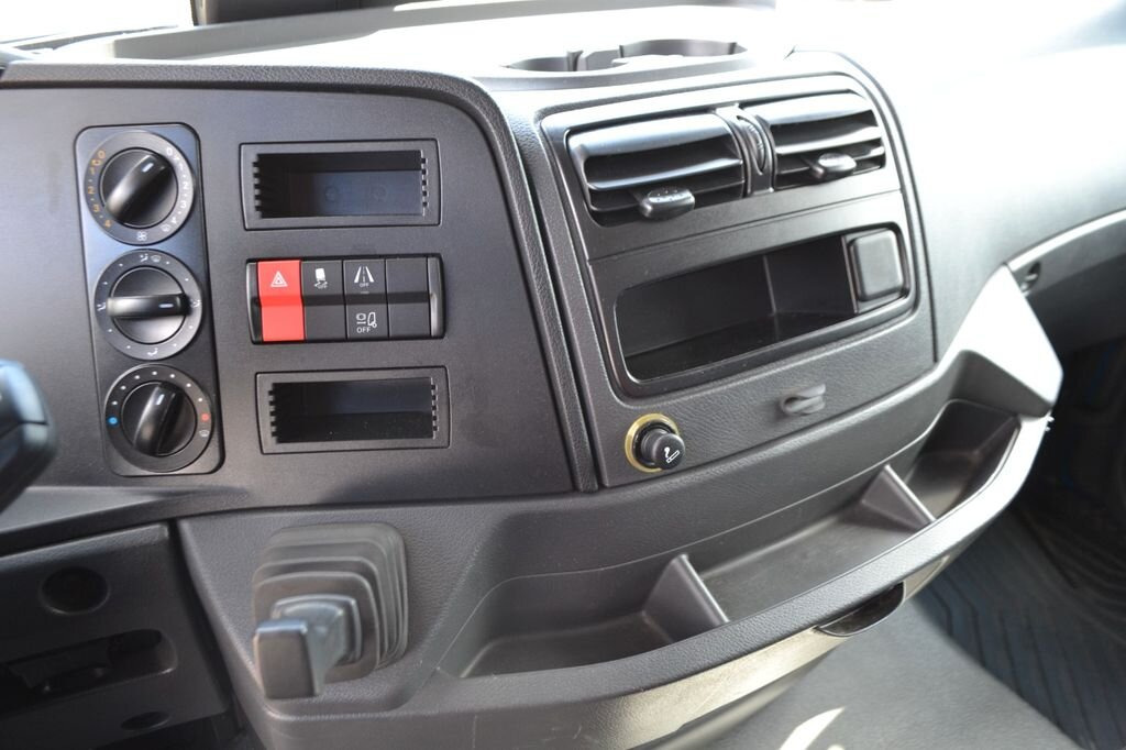 Mercedes-Benz Atego 816 4x2 Atego 816 4x2, City-Abroller - 후크 리프트 트럭 : 사진 4 Mercedes-Benz Atego 816 4x2 Atego 816 4x2, City-Abroller - 후크 리프트 트럭 : 사진 4