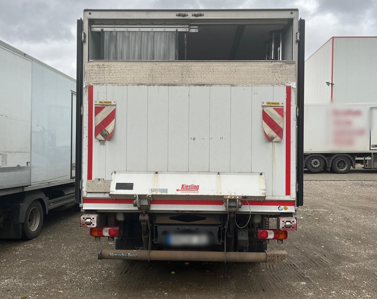 Mercedes-Benz Atego 816 4x2 Atego 816 4x2, Kühlkoffer, Trennwand, ThermoKing, LBW Sörensen - 트럭 : 사진 5 Mercedes-Benz Atego 816 4x2 Atego 816 4x2, Kühlkoffer, Trennwand, ThermoKing, LBW Sörensen - 트럭 : 사진 5