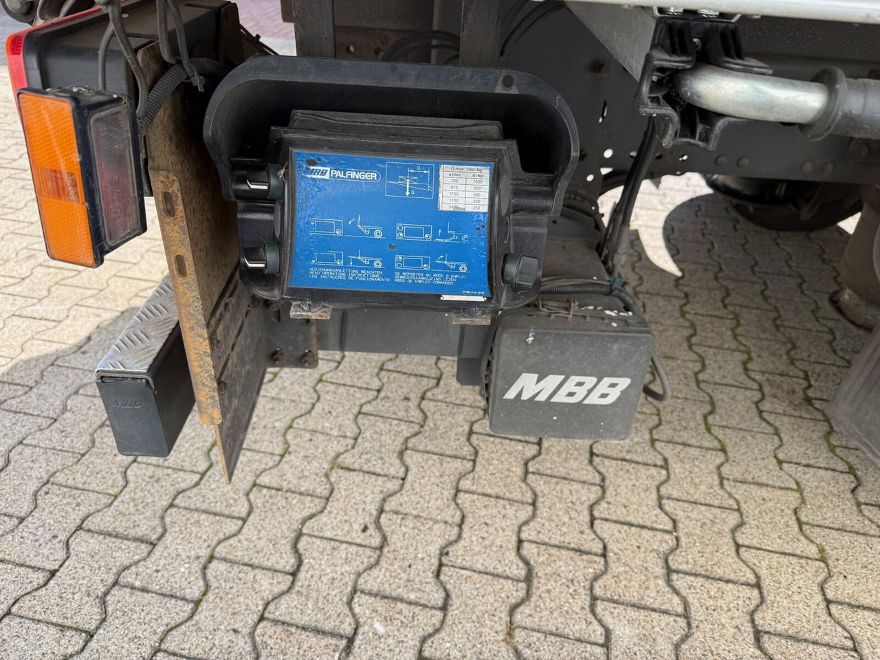 트럭 Mercedes-Benz Atego 816 L 4x2 Atego 816 L 4x2, Kühlkoffer, ThermoKing, Trennwand, LBW MBB : 사진 12