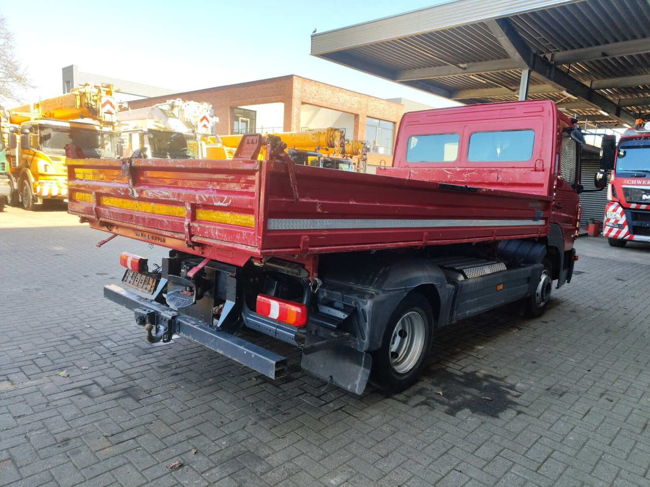 Mercedes-Benz Atego 818 K 4x2 Atego 818 K 4x2, Meiller-Kipper, 2 x AHK - 덤프트럭 : 사진 5 Mercedes-Benz Atego 818 K 4x2 Atego 818 K 4x2, Meiller-Kipper, 2 x AHK - 덤프트럭 : 사진 5