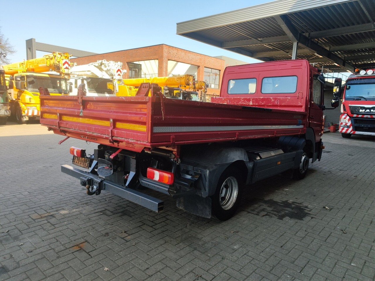 Mercedes-Benz Atego 818 K 4x2 Atego 818 K 4x2, Meiller-Kipper, 2 x AHK - 덤프트럭 : 사진 4 Mercedes-Benz Atego 818 K 4x2 Atego 818 K 4x2, Meiller-Kipper, 2 x AHK - 덤프트럭 : 사진 4