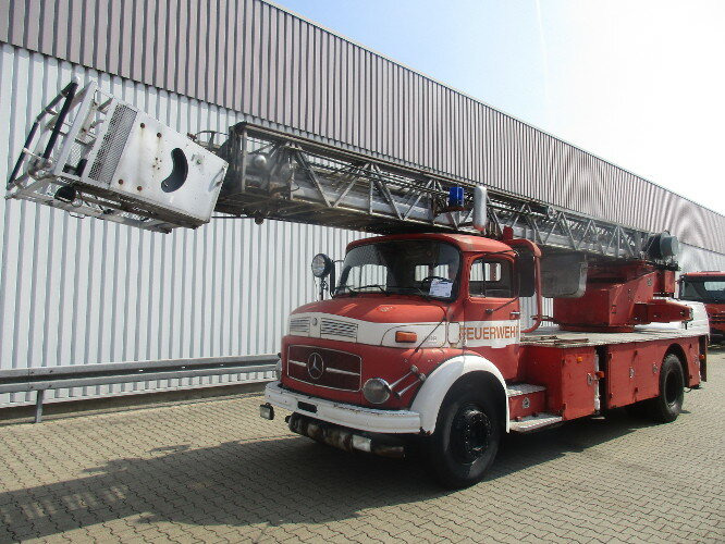 Mercedes-Benz - L 1519 4x2 DL 30 L 1519 4x2 Feuerwehr Drehleiter DL30 - 소방차 : 사진 1 Mercedes-Benz - L 1519 4x2 DL 30 L 1519 4x2 Feuerwehr Drehleiter DL30 - 소방차 : 사진 1