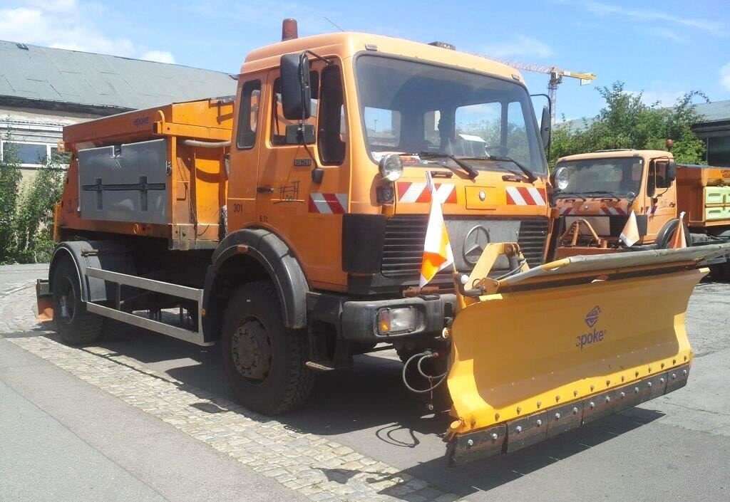 Mercedes-Benz NG 1928 A 4x4 NG 1928 A 4x4, V8-Motor, Winterdienstaustattung - 캡 새시 트럭 : 사진 2 Mercedes-Benz NG 1928 A 4x4 NG 1928 A 4x4, V8-Motor, Winterdienstaustattung - 캡 새시 트럭 : 사진 2