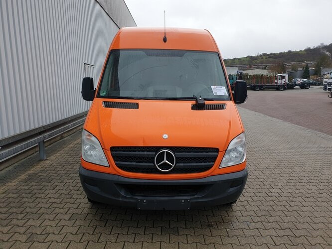 패널 밴 Mercedes-Benz Sprinter 313 KA 4x2 Sprinter 313 KA 4x2 : 사진 12
