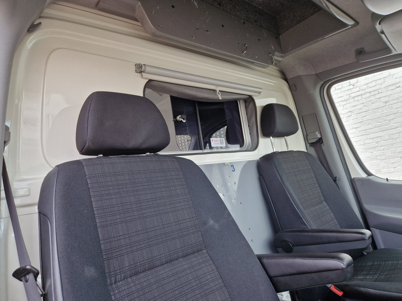 Mercedes-Benz Sprinter 516 CDI 4x2 Sprinter 516 CDI 4x2, Rettungswagen - 구급차 : 사진 5 Mercedes-Benz Sprinter 516 CDI 4x2 Sprinter 516 CDI 4x2, Rettungswagen - 구급차 : 사진 5