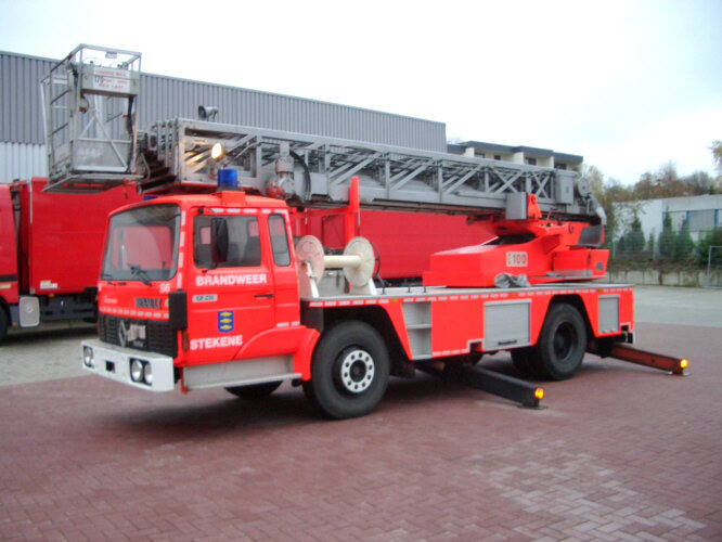 소방차 Renault G F231 4x2 : 사진 8